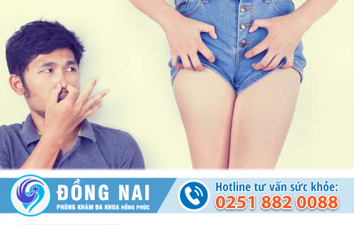 Vùng kín ra nhiều khí hư và có mùi hôi là bị gì?